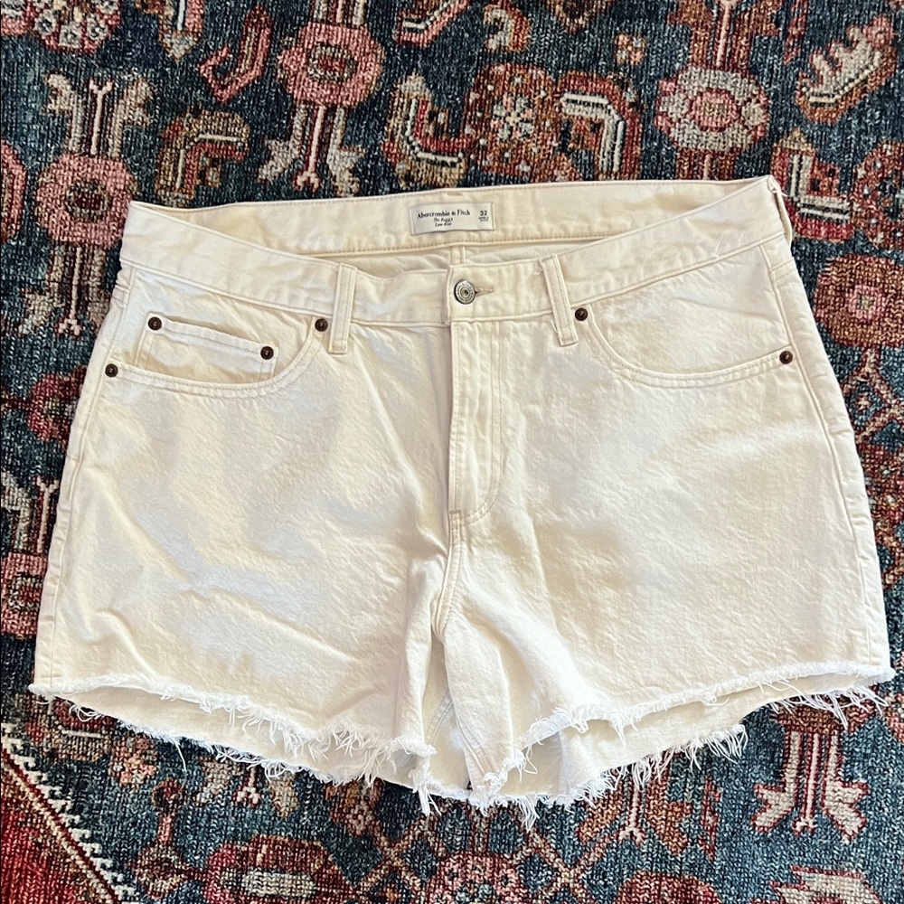 Abercrombie Low Rise Baggy Shorts